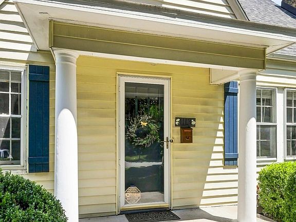 4th image of 1113 E Washita Street