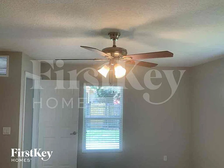 3354 SW Ludlow St — Photo 28