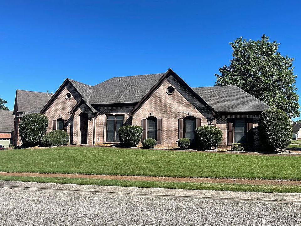 1st image of 7559 Fairway Forest Dr N