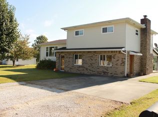 306 Rock Camp Rd, Milton, WV 25541