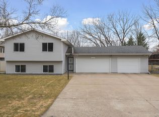 10320 Tamarack St NW, Coon Rapids, MN 55433