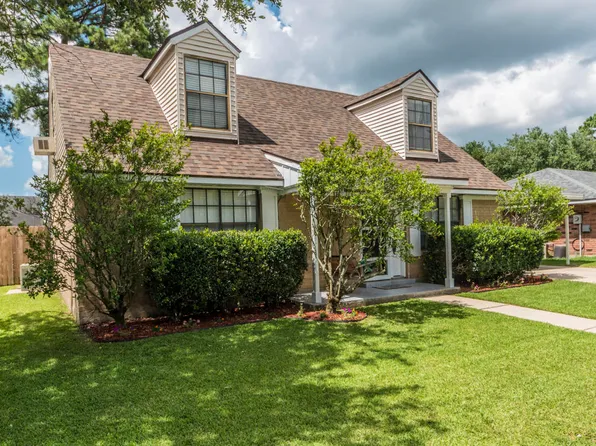 104 Chaumont Dr, Lafayette, LA 70506