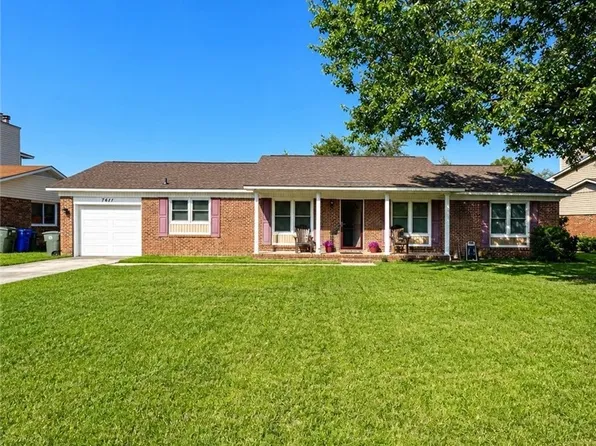 7841 Adrian Dr, Fayetteville, NC 28314