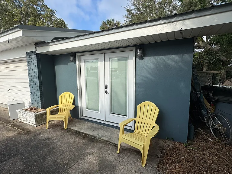 7001 Yellow Bluff Rd #B — Photo 3