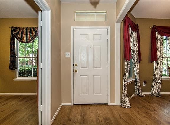 4th image of 514 Binkley Ct