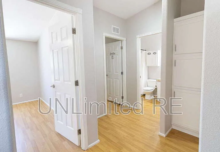 1679 W Stephen Dr — Photo 9