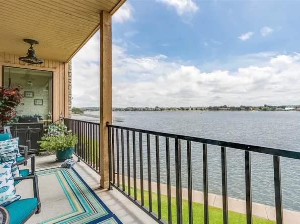 401 E Pearl St APT 2202, Granbury, TX 76048