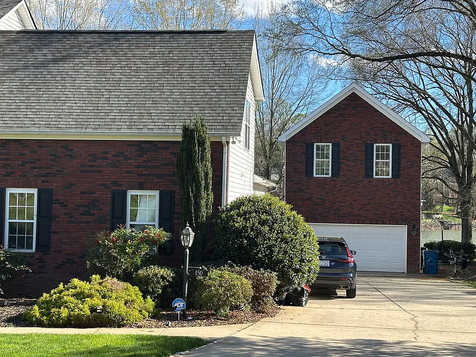 shared driveway with main house