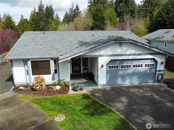 71 E North Bay Place, Allyn, WA 98524