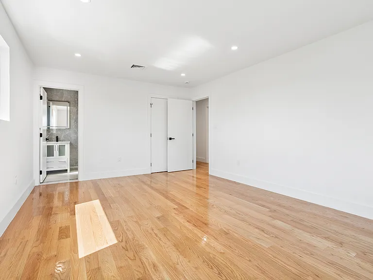 1349 E 64th St #2 — Photo 7
