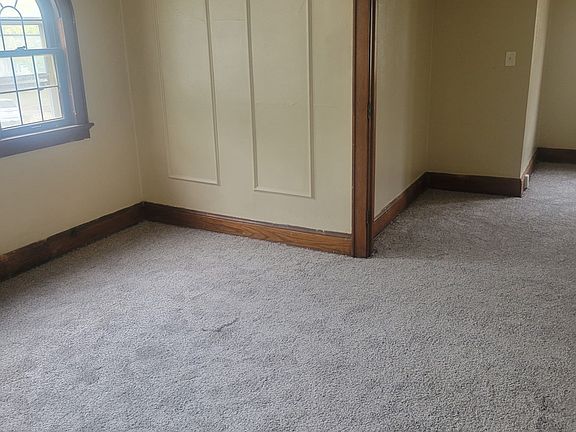 4th image of 2520 W Melvina St