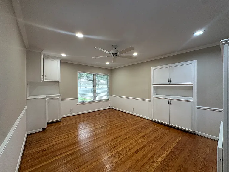 7525 Wentwood Dr — Photo 14