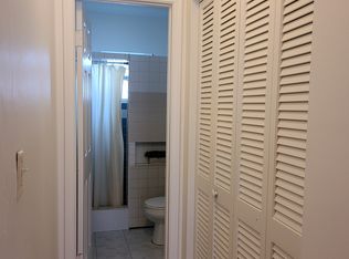 201 SE 10th St APT 1, Hallandale Beach, FL 33009