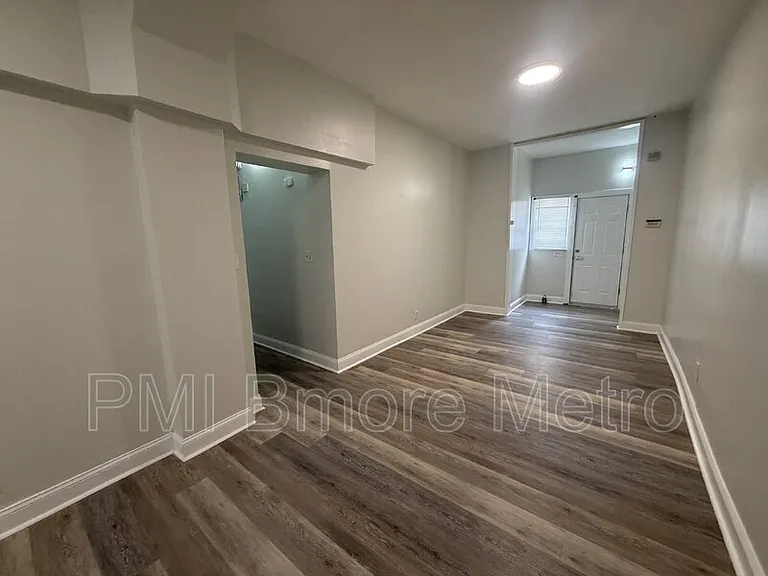 3201 Ailsa Ave — Photo 1