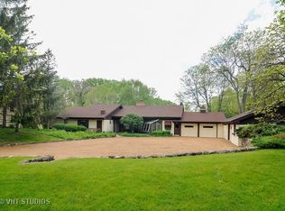 336 Old Sutton Rd, Barrington, IL 60010