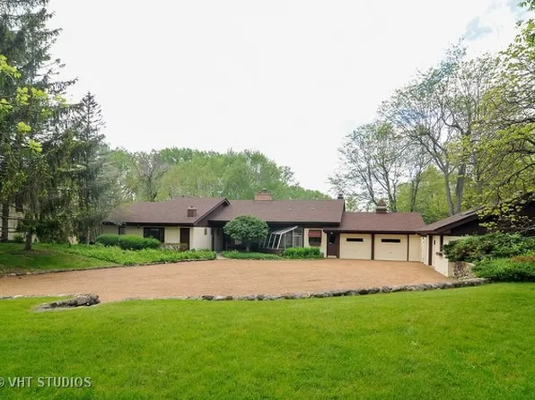 336 Sutton Rd, Barrington Hills, IL 60010