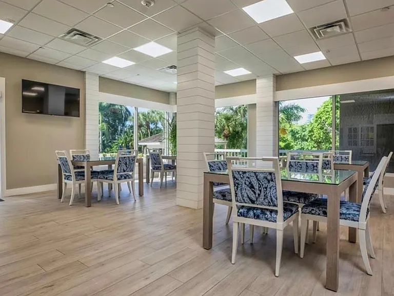 5501 Heron Point Dr #401 — Photo 22