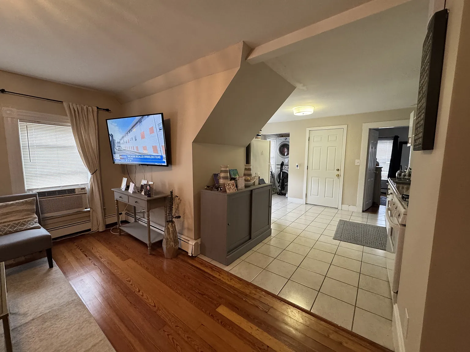 3 bed, 1650 sqft, $2,950 — Photo 4