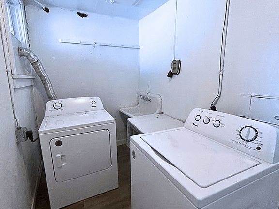 3rd image of 354 S Grant Ave #2