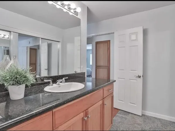 (undisclosed Address), Elk Grove, CA 95624