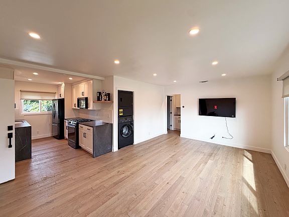 Livingroom/Kitchen