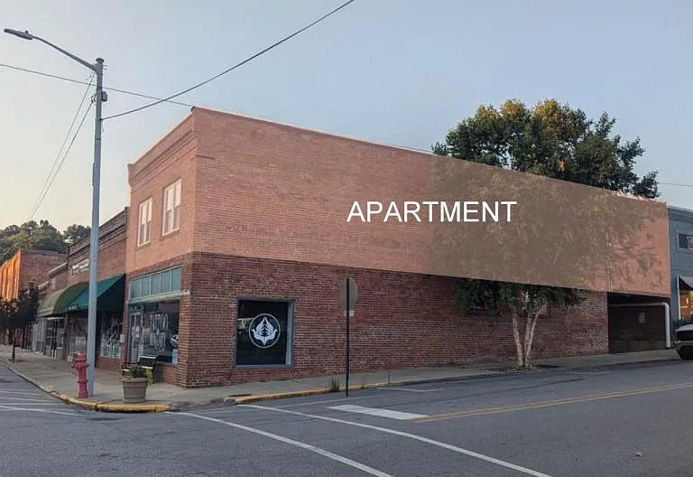 930 C St — Photo 1
