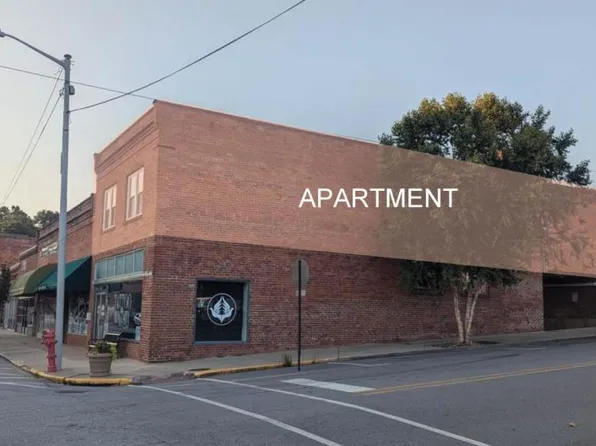 930 C St, North Wilkesboro, NC 28659