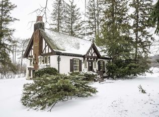 6114 E Pickwick Park Dr, Syracuse, IN 46567