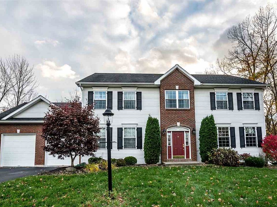 1st image of 18 Eastland Cir