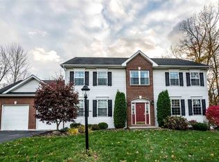 18 Eastland Cir, Albany, NY 12203