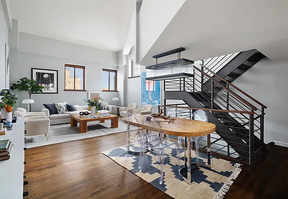 Sold by Compass | media 7