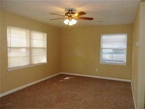 4th image of 5230 Woodend Ave