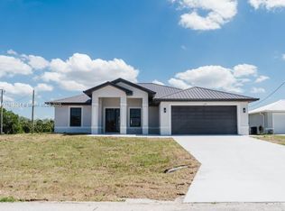 1194 Calico St, Labelle, FL 33935