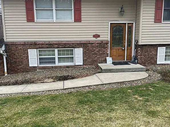 1570 Four Mile Dr, Williamsport, PA 17701