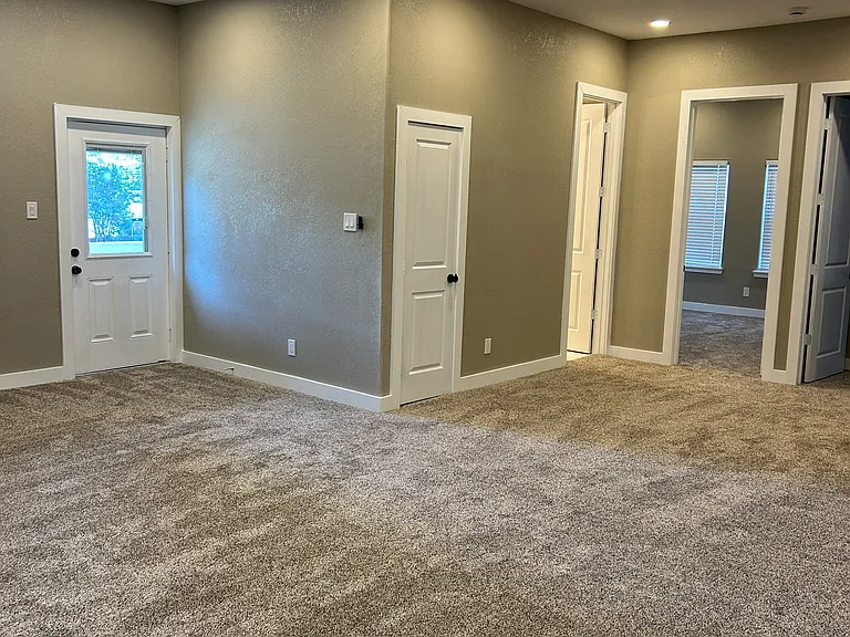 10711 Cromwell Dr — Photo 14