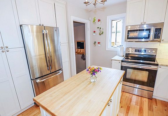 5th image of 104 Elm Park Rd #104