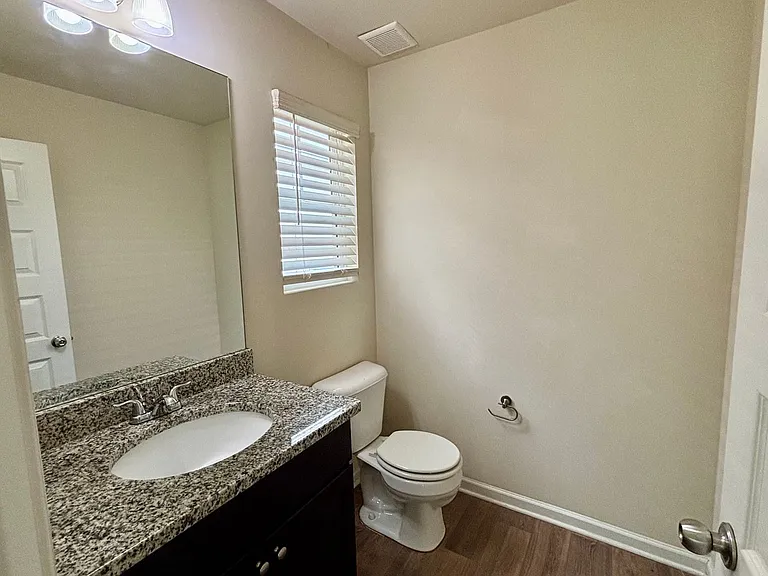 629 Carlton Pointe Dr — Photo 5