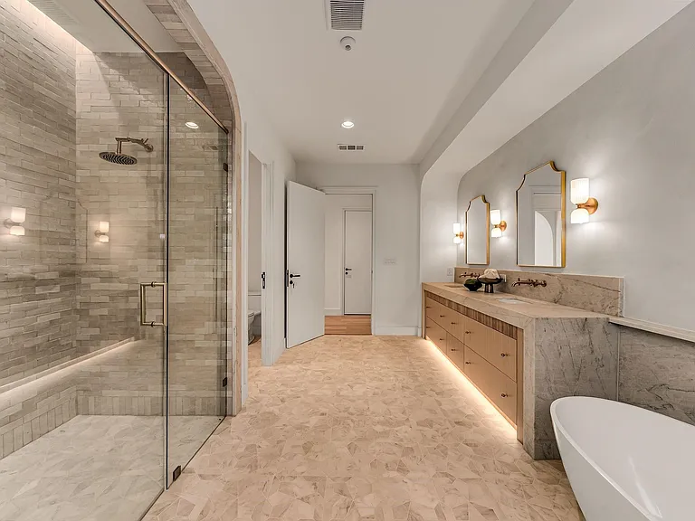 10050 Gooding Dr — Photo 30