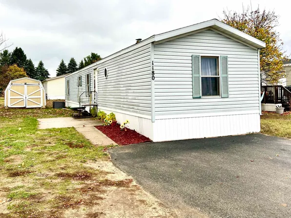 1180 Lynn Ln, Traverse City, MI 49685