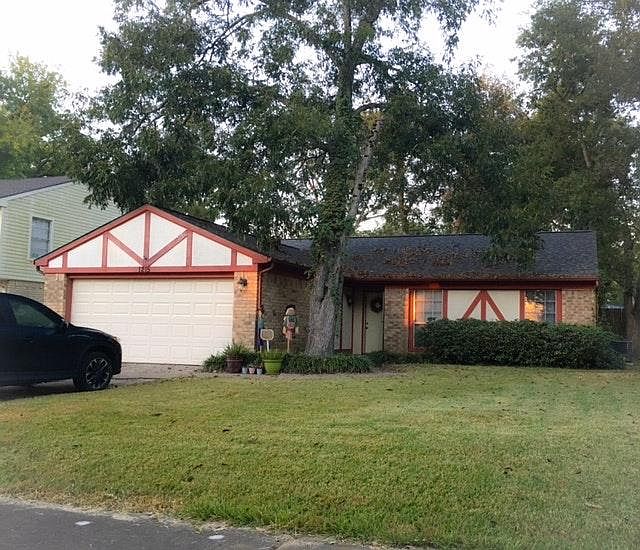1st image of 1215 Briarmead Dr