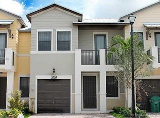 5815 NW 104th Path, Doral, FL 33178
