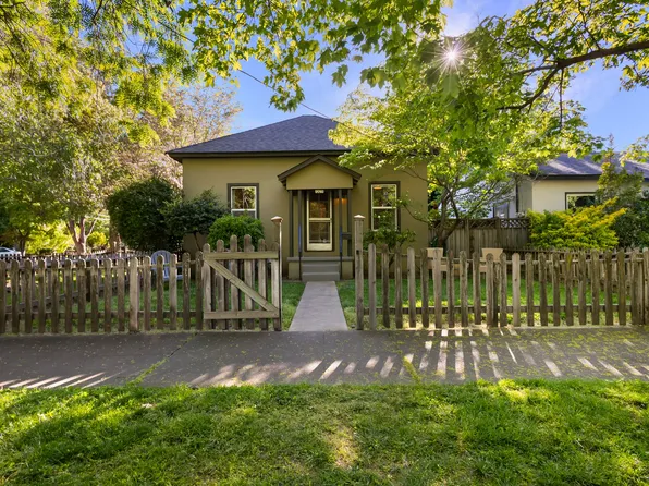 1205 Laburnum Ave, Chico, CA 95926