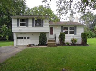 6051 Darby Rd, Cicero, NY 13039
