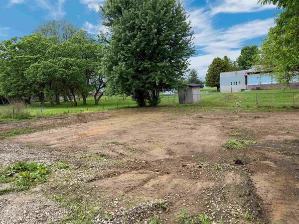 116 Ashland Dr, South Point, OH 45680