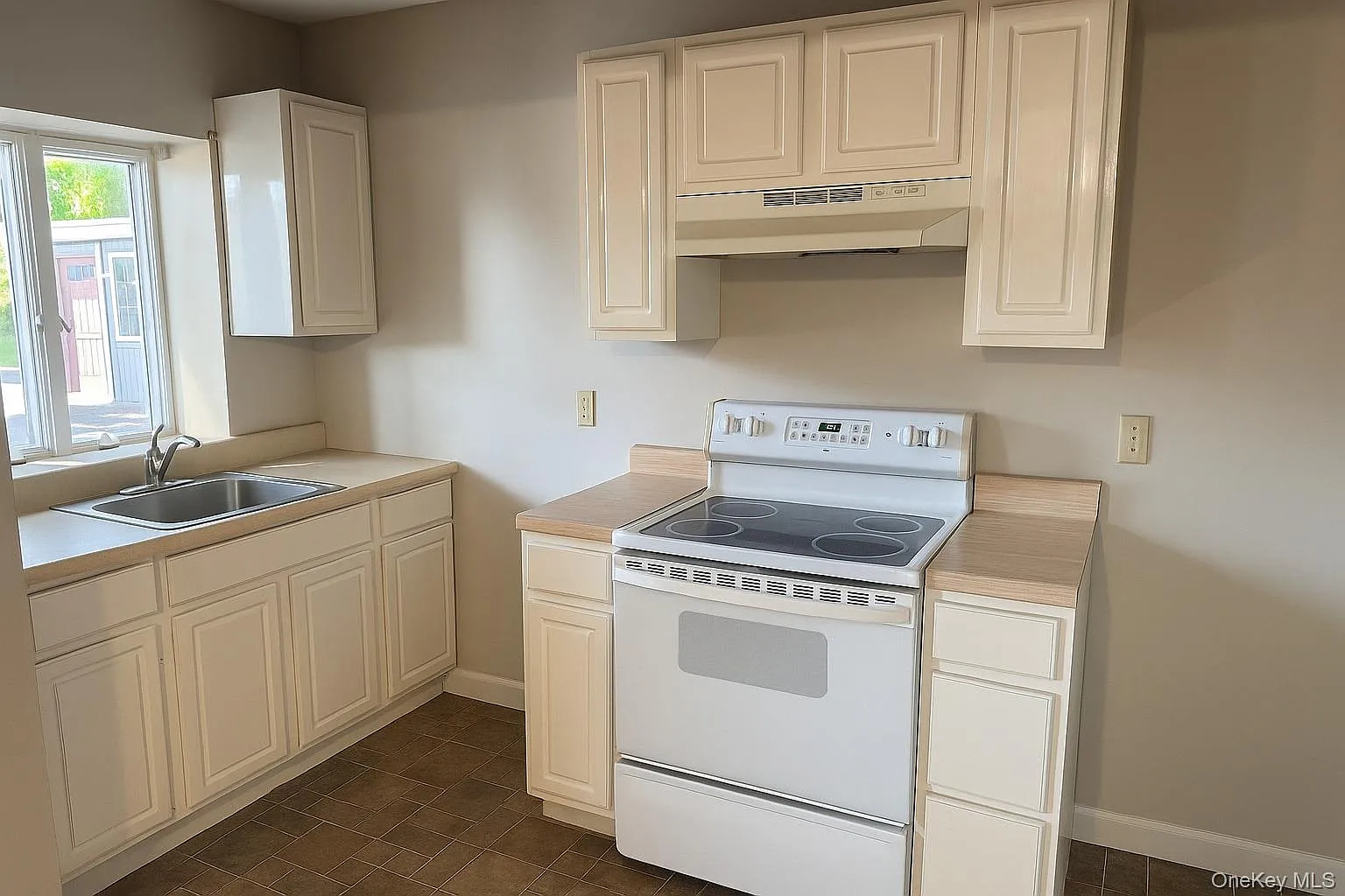 1 bed, 1.0 bath, 600 sqft, $1,500 — Photo 2