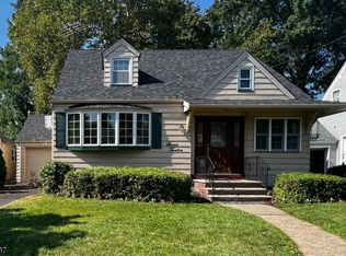 712 Galloping Hill Rd, Roselle Park, NJ 07204