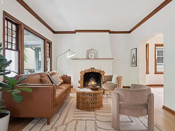5th image of 1415 SE 50th Ave