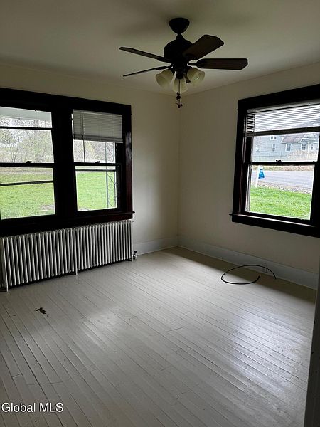 3rd image of 277 Upper Newtown Road