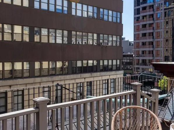 265 West 30th Street image 15 of 19