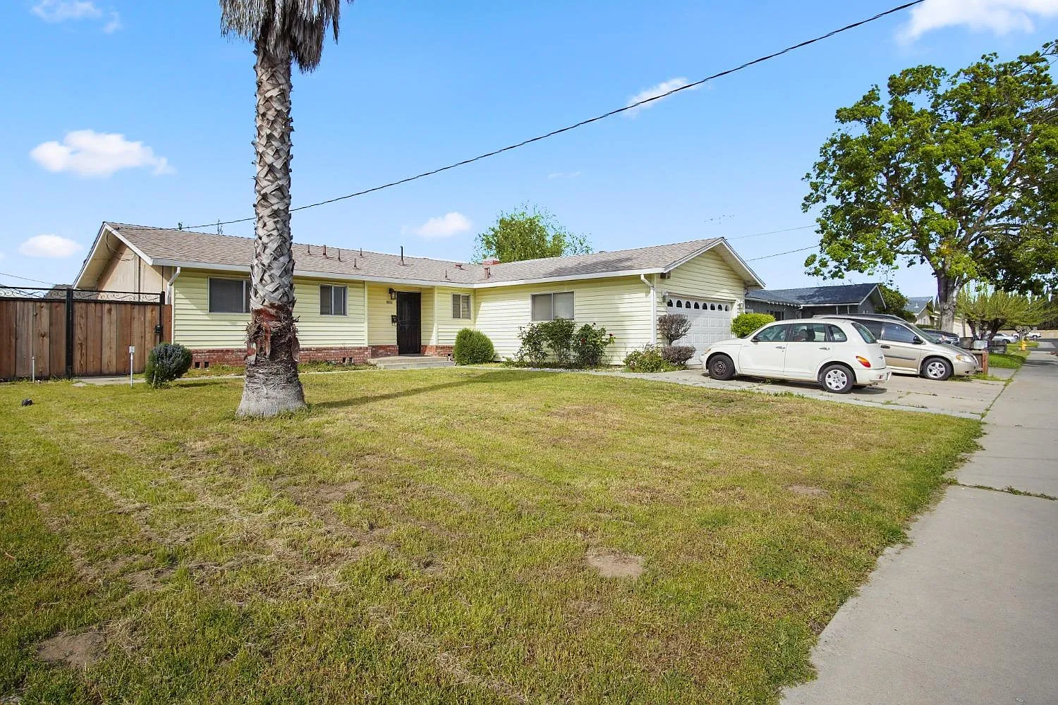 2845 Garrison St photo 1